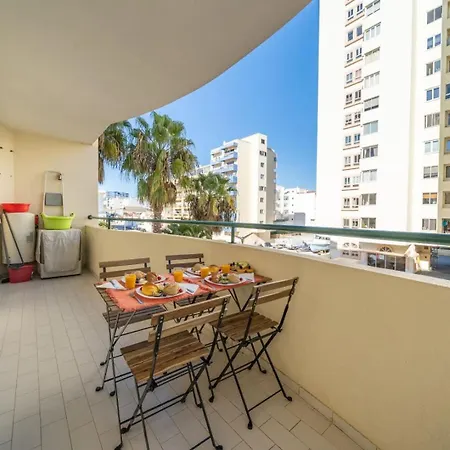 Balcony In By Hostwise Appartement