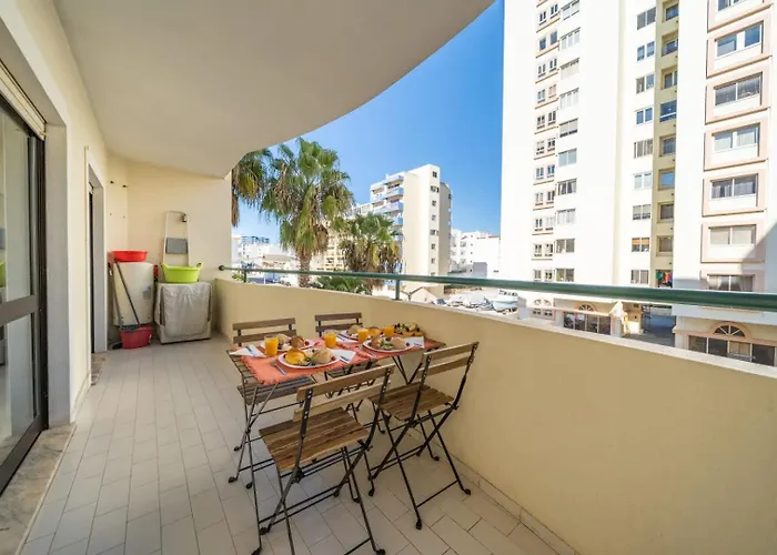 Balcony In By Hostwise Appartement