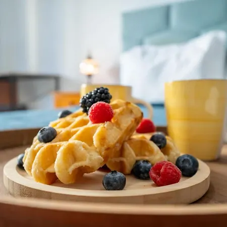 Balcony In By Hostwise Портиман