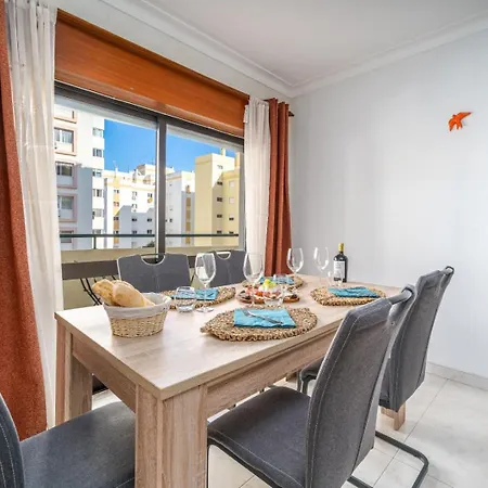 Apartament Balcony In By Hostwise Portimão