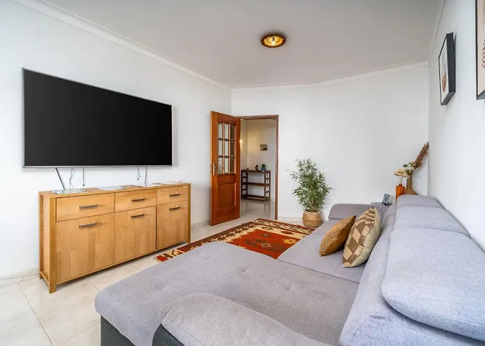 Balcony In By Hostwise Апартаменты